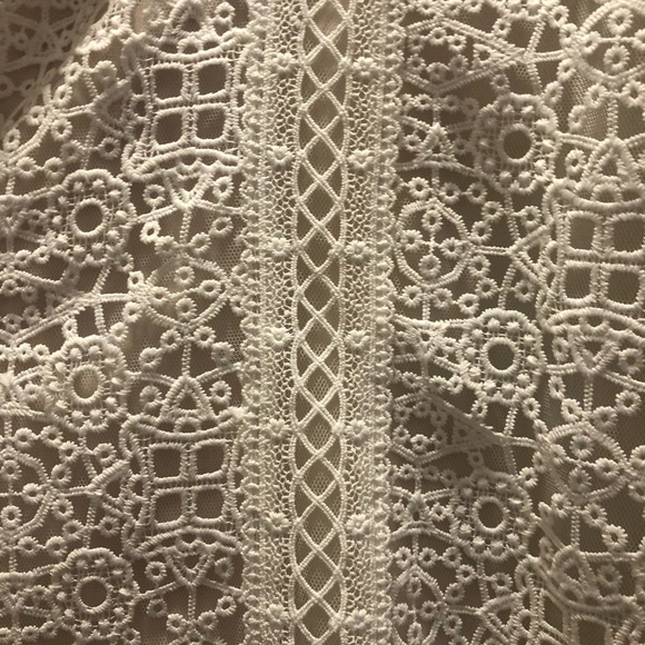 BCBG white lace shift dress NWT size M - Picture 4 of 5